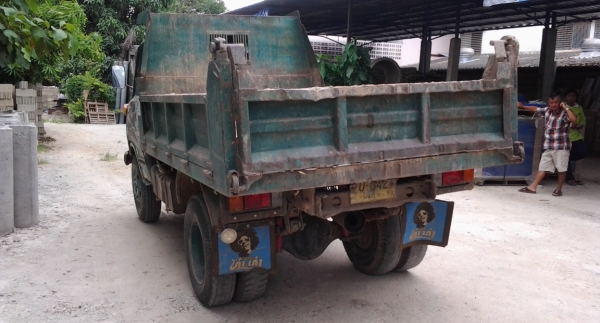 ขายรถดั้ม 6 ล้อ  ถุกๆ  ด่วนๆ