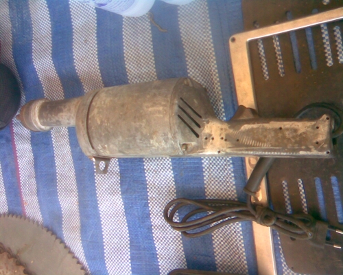 เครื่องขัดเจียรคอยาว makita