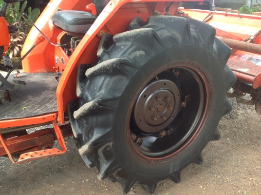 ปัญญาแทรคเตอร์มาแล้ว...จัดมาให้ครับ รีบโดยด่วน.คูโบต้า L4508 พร้อมใบมีดตราช้าง สภาพสวยแบบเดิมๆคับ