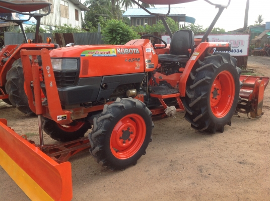 ปัญญาแทรคเตอร์มาแล้ว...จัดมาให้ครับ รีบโดยด่วน.คูโบต้า L4508 พร้อมใบมีดตราช้าง สภาพสวยแบบเดิมๆคับ