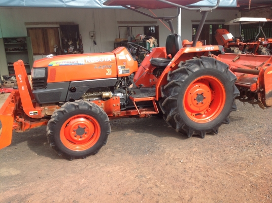 ปัญญาแทรคเตอร์มาแล้ว...จัดมาให้ครับ รีบโดยด่วน.คูโบต้า L4508 พร้อมใบมีดตราช้าง สภาพสวยแบบเดิมๆคับ