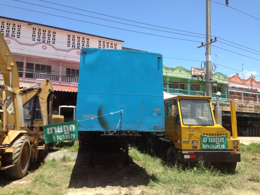 หางเทรลเลอร์ 8 ล้อ