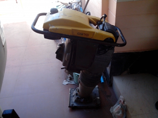 ขายเครื่องตบกระโดด MIKASA MT76D เครื่องยนต์ดีเซลแท้เดิม ทนและประหยัดน้ำมันมาก เหลือ 2ตัวเท่านั้นครับ