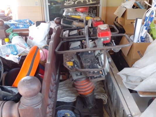 ขายเครื่องตบกระโดด MIKASA MT76D เครื่องยนต์ดีเซลแท้เดิม ทนและประหยัดน้ำมันมาก เหลือ 2ตัวเท่านั้นครับ