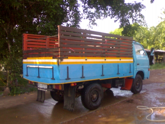 ขาย4ล้อกลางISUZU เครื่อง4BA1 85แรงม้า สภาพสวยๆคับ