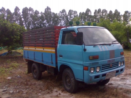 ขาย4ล้อกลางISUZU เครื่อง4BA1 85แรงม้า สภาพสวยๆคับ