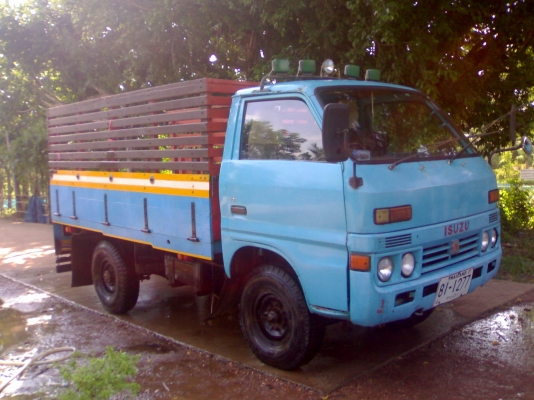 ขาย4ล้อกลางISUZU เครื่อง4BA1 85แรงม้า สภาพสวยๆคับ