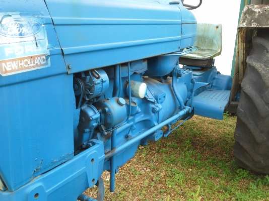 ขายไปนครสวรรค์ครับผม  พ่อค้าซื้อไปขายต่อ  ford 6600ตัวเปล่า  ไม่มีฝาไฮดรอลิค   เครื่องฟิตใหม่65000