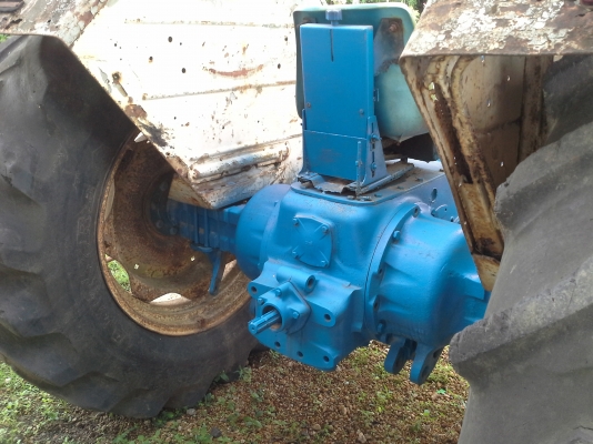 ขายไปนครสวรรค์ครับผม  พ่อค้าซื้อไปขายต่อ  ford 6600ตัวเปล่า  ไม่มีฝาไฮดรอลิค   เครื่องฟิตใหม่65000