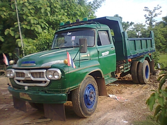 ขาย 6 ล้อหน้ายาวดั้ม เครื่อง 6BD1 165 แรงม้า เฟืองท้าย FUSO คัสซีสวย พวงมาลัยพาวเวอร์ ยางเต็ม ทะเบียนพร้อมโอน