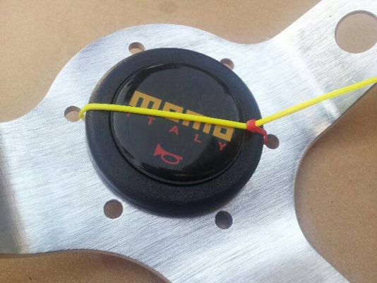 momo สำเนา ก้านยก ลายเคปล่า ด้ายแดง พร้อมแป้นแตร momo สำเนา ก้านยก ลายเคปล่า ด้ายแดง พร้อมแป้นแตร