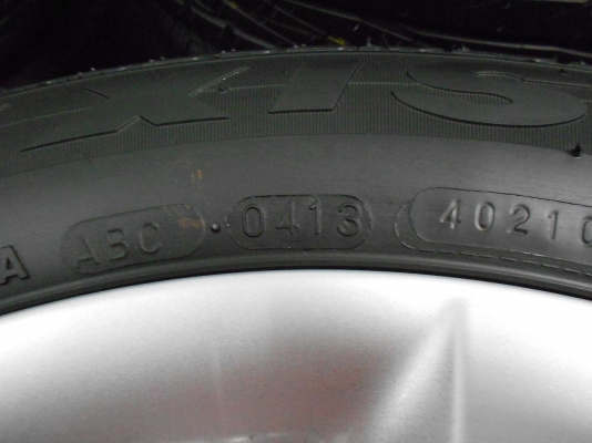 ขายล้อแม็ก Nissan march ขอบ 15 พร้อมยางป้ายแดงปี 13/เทิร์นได้-ใส่ฟรีค่ะ ขายล้อแม็ก Nissan march ขอบ 15 พร้อมยางป้ายแดงปี 13/เทิร์นได้-ใส่ฟรีค่ะ