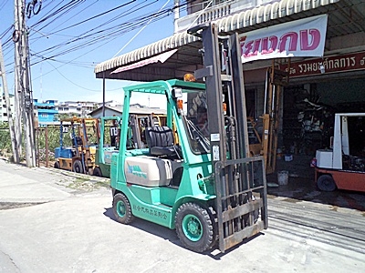 ขายรถยกมิตซูบิชิ 1.5 ตัน (รุ่นใหม่-รถสวย) เครื่องเบนซิน กระบอกคู่ เสาสูง 4 เมตร เสาต่ำ พวงมาลัยเพาเว่อร์ สีเดิมจากนอก นำเข้าจากญี่ปุ่น ใช้งานได้ทันที ขายรถยกมิตซูบิชิ 1.5 ตัน (รุ่นใหม่-รถสวย) เครื่องเบนซิน กระบอกคู่ เสาสูง 4 เมตร เสาต่ำ พวงมาลัยเพาเว่อร์ สีเดิมจากนอก นำเข้าจากญี่ปุ่น ใช้งานได้ทันที