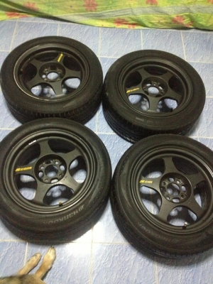 ขายล้อ SPOON ROTA ขอบ15 กว้าง7 พร้อมยางถูกๆ 8000.