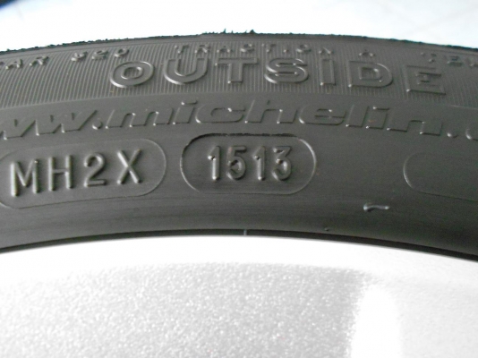 ขายล้อแม็ก Honda city ขอบ 15 พร้อมยางป้ายแดงปลายปี 13/เทิร์นได้-ใส่ฟรีค่ะ