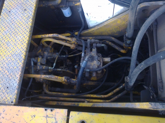 (ลดลาคาอีก)ขาย แบคโฮ sumsung 210 เครื่อง HO6C เทอร์โบว์ ปั้ม K3V เครื่องนิ่มดีมาก โซ่หนา เอวแน่น พร้อมใช้เลยครับ