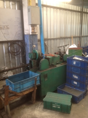 เครื่องดัด และตัดลวดตรง