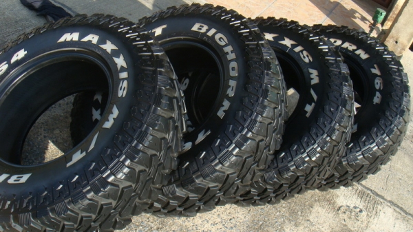 ขายยาง Mud Maxxis MT764 ขนาด 265 75 r16 ปลายสุดปี11 ขายยาง Mud Maxxis MT764 ขนาด 265 75 r16 ปลายสุดปี11