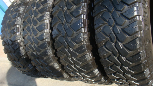 ขายยาง Mud Maxxis MT764 ขนาด 265 75 r16 ปลายสุดปี11 ขายยาง Mud Maxxis MT764 ขนาด 265 75 r16 ปลายสุดปี11