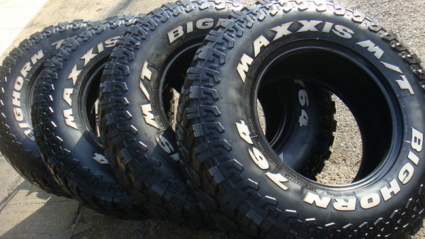 ขายยาง Mud Maxxis MT764 ขนาด 265 75 r16 ปลายสุดปี11 ขายยาง Mud Maxxis MT764 ขนาด 265 75 r16 ปลายสุดปี11