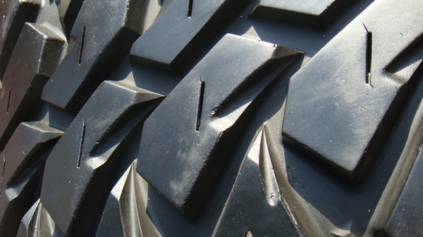 ขายยาง Mud Maxxis MT764 ขนาด 265 75 r16 ปลายสุดปี11