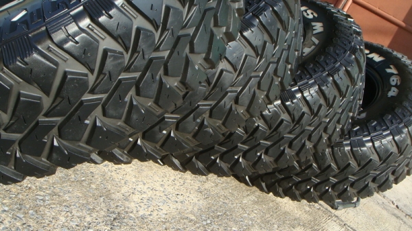 ขายยาง Mud Maxxis MT764 ขนาด 265 75 r16 ปลายสุดปี11 ขายยาง Mud Maxxis MT764 ขนาด 265 75 r16 ปลายสุดปี11