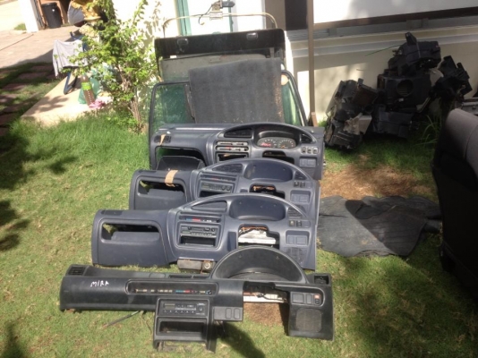 อะไหล่มิล่า เก่าญี่ปุ่น หลายอย่างราคาถูกๆครับ อะไหล่มิล่า เก่าญี่ปุ่น หลายอย่างราคาถูกๆครับ