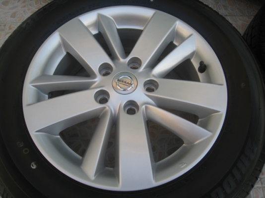 ขายล้อแม็ก Nissan Teana ถอดจากรถป้ายแดง 16"x6.5" et40 5รู114.3 + ยางปี 3812(081-3747940)