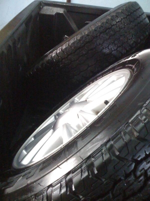 แม็กข์พร้อมยาง 4 วงศ์ ขอบ 16 ใหม่ ๆ