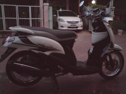 ลดกระหน่ำ!!!!! FINO PS ดำ ขาว เครื่องเดิม รถ6เดือน เพียง23000เท่านั้น