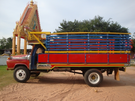 ขายรถอีซูซุ 6 ล้อหัวยาว 145 แรง