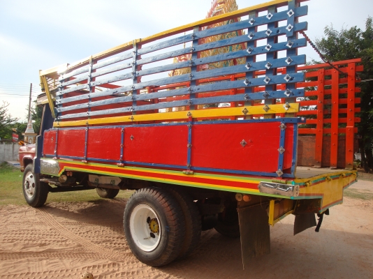 ขายรถอีซูซุ 6 ล้อหัวยาว 145 แรง