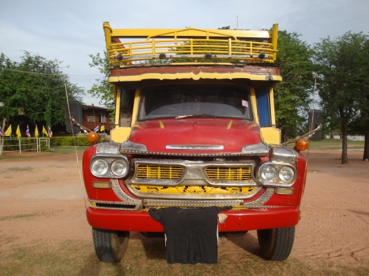 ขายรถอีซูซุ 6 ล้อหัวยาว 145 แรง