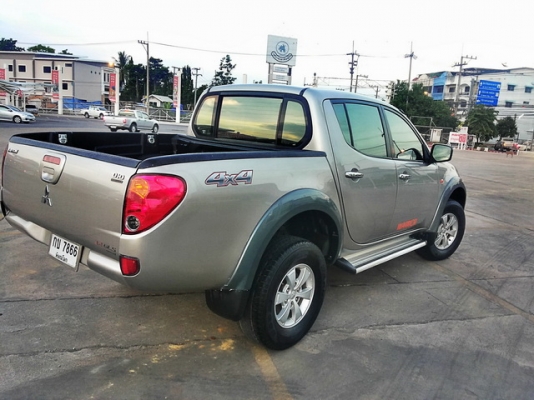 ขาย MITSUBISHI TRITON 3.2 GLS DOUBLECAB 4WD ขาย MITSUBISHI TRITON 3.2 GLS DOUBLECAB 4WD