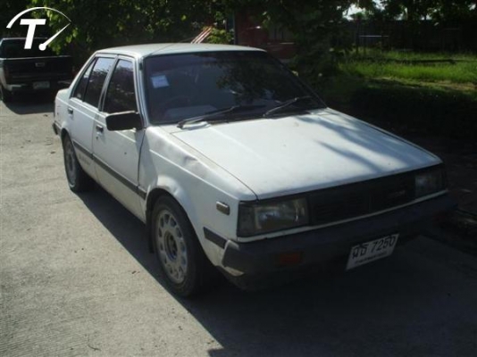 ขาย NISSAN SUNNY ปี92 สีขาว เกียร์ธรรมดา 1.3FF เครื่องแน่น สภาพดี ด่วน 23000