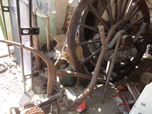 ขายล้อเกรียวโบราณ เหมาะเก็บสะสม ราคา5000 บาท
