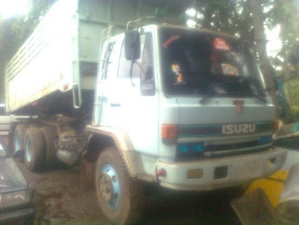 ขายรถบรรทุกสิบล้อดั๊มพ์ Isuzu 195 นางฟ้าแท้ๆ เครื่องเดิม เกียร์เดิม 2 เพลา ด.มิเนียม ทะเบียนพร้อม