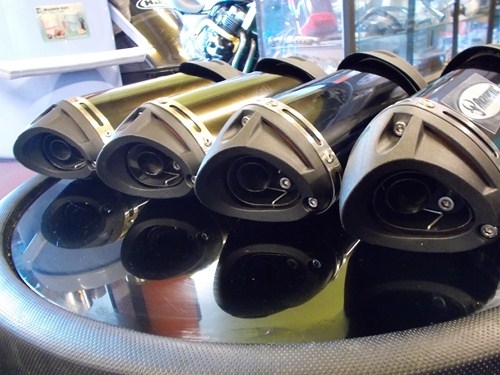 ท่อสูตรแต่งใส่ได้ตั้งแต่100ccขึ้นไปงานสวยๆของใหม่นำเข้าราคาถูก2500บาท