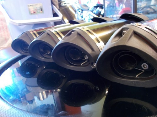 ท่อสูตรแต่งใส่ได้ตั้งแต่100ccขึ้นไปงานสวยๆของใหม่นำเข้าราคาถูก2500บาท