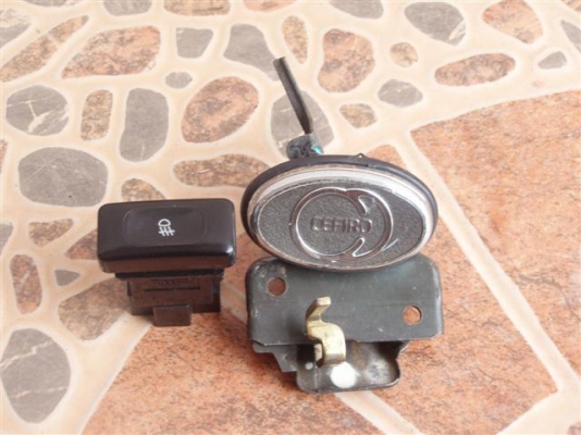 สวิทซ์ + กุญแจฝาท้าย  A 31