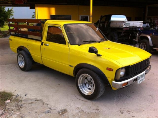 ขาย Toyata RN30 แต่งสวยครบสูตรนักซิ่ง