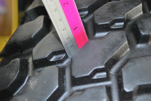 ขายยาง 235-75-15 มัด