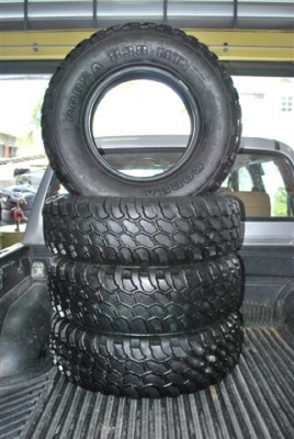 ขายยาง 235-75-15 มัด ขายยาง 235-75-15 มัด