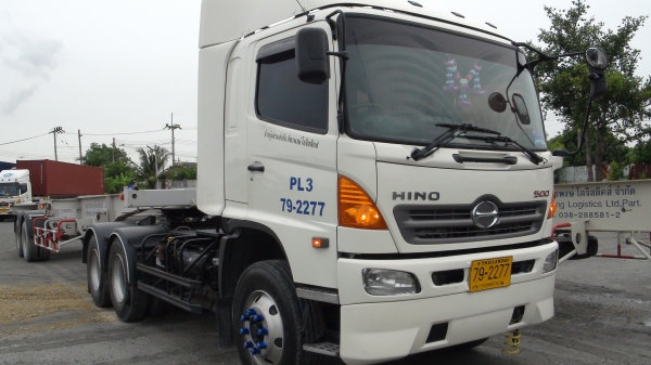 ขายด่วน!รถบรรทุก 10 ล้อหัวลาก 3 คัน ขายด่วน!รถบรรทุก 10 ล้อหัวลาก 3 คัน