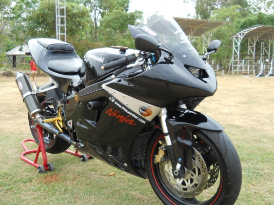 ขาย ZXR 750 cc. ทะเบียนแท้โอน เอาไปขี่อย่างเดียวครับ