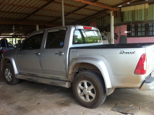 ISUZU D-max cab4 2007 3.0 VGS TURBO ต่อรองได้