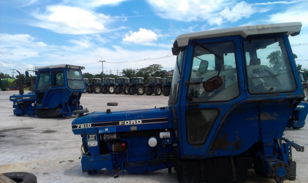 ฟอร์ดเพลาเดียว มีเก๋ง สวยทุกคัน ราคาเริ่มต้น 420,000 บาทค่ะ &hellip;&hellip;&hellip;.(ใคร ๆ ก็ชอบรถมีเก๋ง)