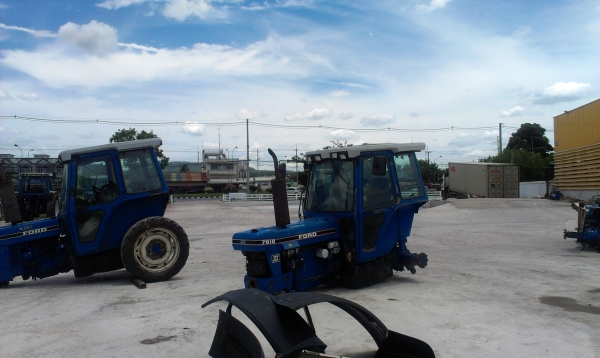 ฟอร์ดเพลาเดียว มีเก๋ง สวยทุกคัน ราคาเริ่มต้น 420,000 บาทค่ะ &hellip;&hellip;&hellip;.(ใคร ๆ ก็ชอบรถมีเก๋ง)