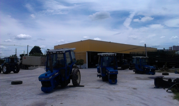 ฟอร์ดเพลาเดียว มีเก๋ง สวยทุกคัน ราคาเริ่มต้น 420,000 บาทค่ะ &hellip;&hellip;&hellip;.(ใคร ๆ ก็ชอบรถมีเก๋ง)