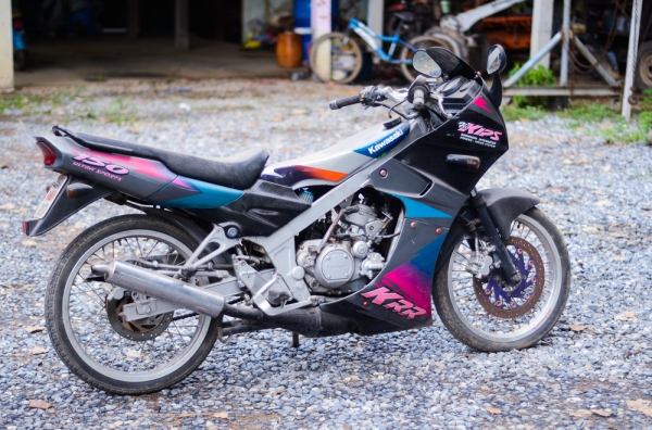 ขาย KR150 cc สวยๆราคาถูก มีถังน้ำมันเดิมให้ด้วยคับ ขาย KR150 cc สวยๆราคาถูก มีถังน้ำมันเดิมให้ด้วยคับ